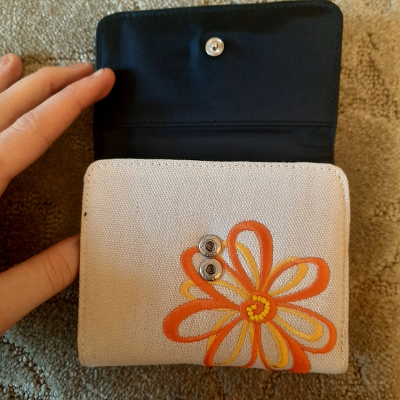 Lonaberger Wallet - Picture 4 of 8